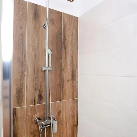 Monfrina 2, Stylish Old Town Near Apartment *