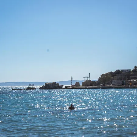 Monfrina 2, Stylish Old Town Near 아파트