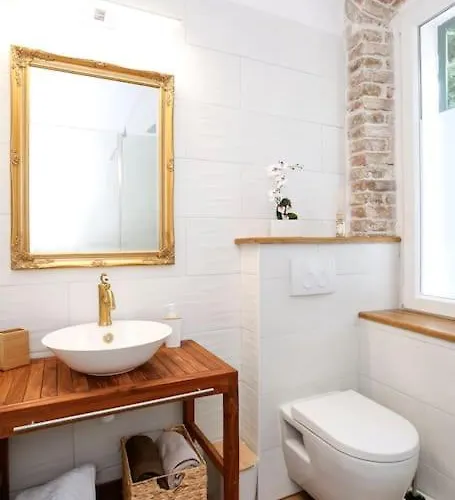 Monfrina 2, Stylish Old Town Near